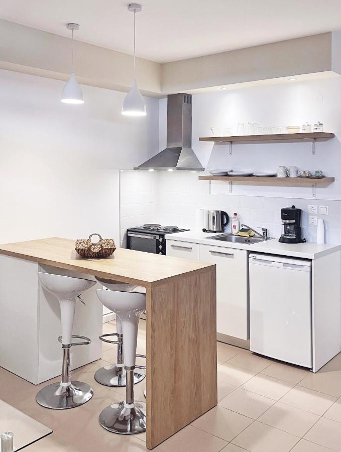 Apus Apartments Lefkáda エクステリア 写真