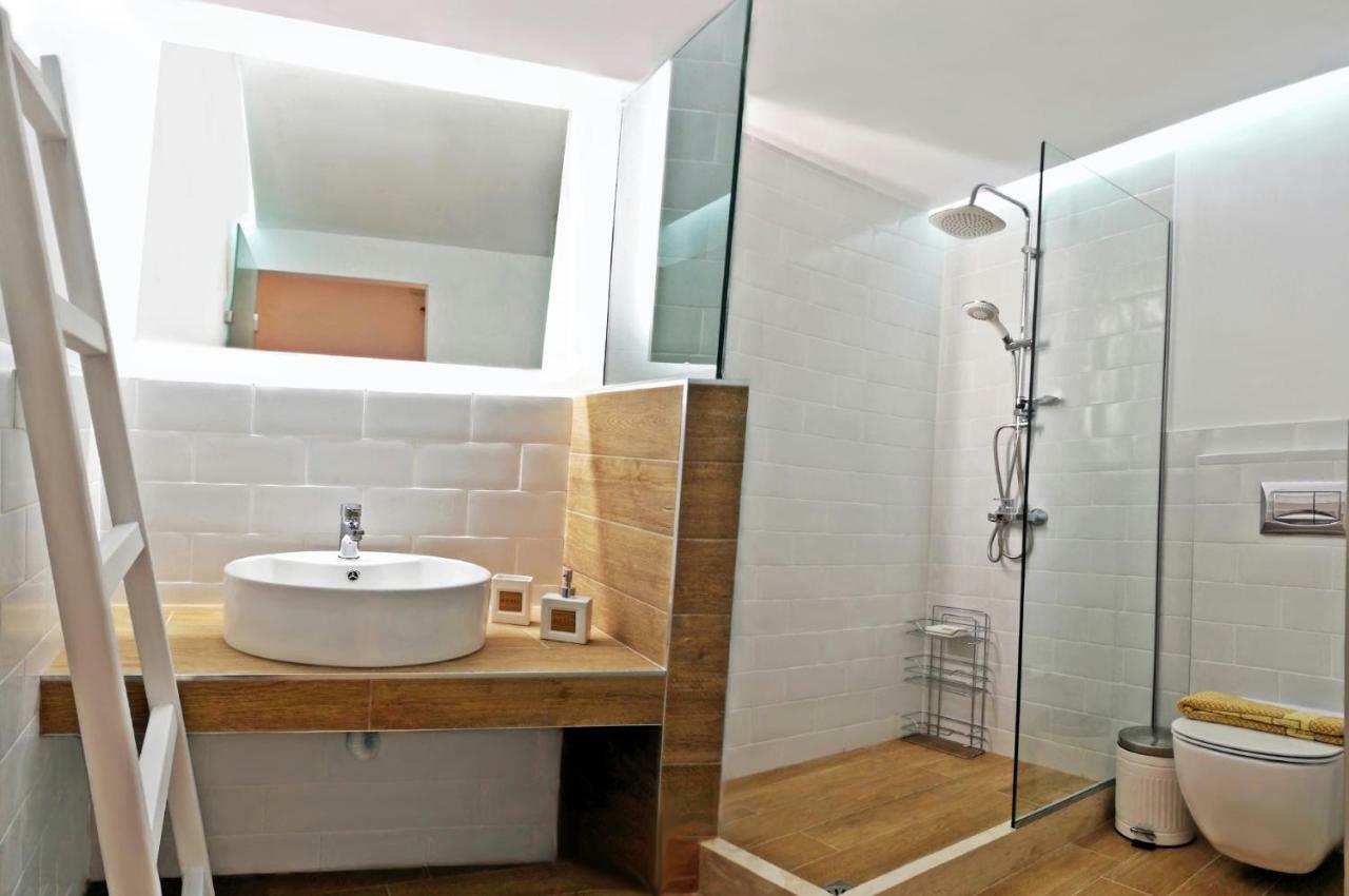 Apus Apartments Lefkáda エクステリア 写真